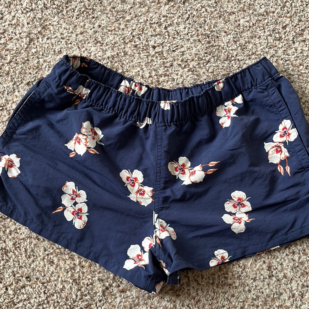 Patagonia Baggies Mariposa Lily print